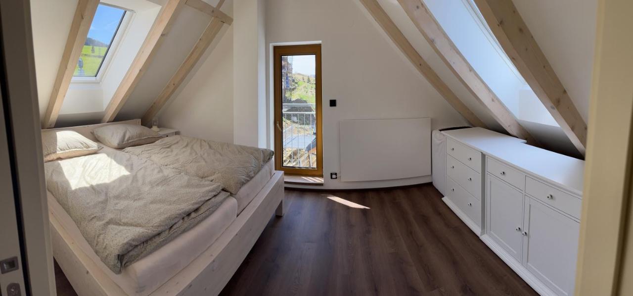 U Kralika, Apartman H, 3 Samostatne Loznice - Mezonet, Vlastni Parkovani, 50 Metru Od Vleku , Vysousece Bot V Lyzarne Dolní Morava Exterior foto